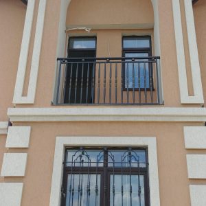 Огородження балкона - (модель ОБ2) | Кузня "Компар" виконує замовлення будь-якої складності. Ковані ворота, паркани, огородження сходів та інше.