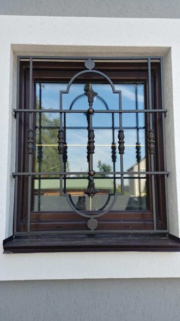 Віконні грати - (модель ВГ2) | Кузня "Компар" виконує замовлення будь-якої складності. Ковані ворота, паркани, огородження сходів та інше.